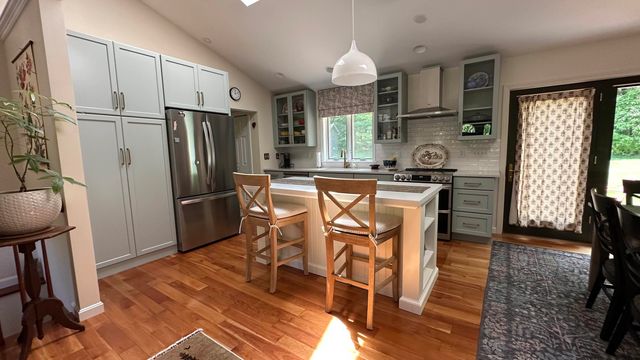 94 Brets Road, Brattleboro, VT 05301