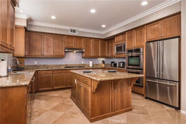 1688 Crest View, Pomona, CA 91768