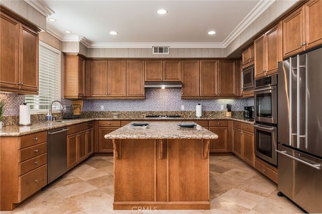 1688 Crest View, Pomona, CA 91768