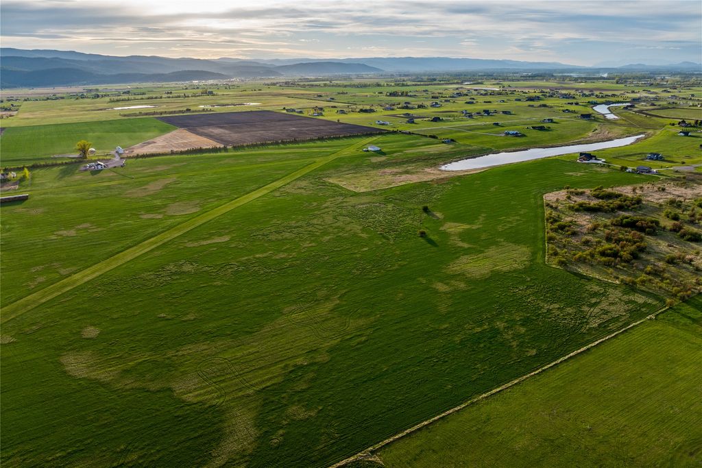 465 Farm Road, Kalispell, MT 59901 photo 48