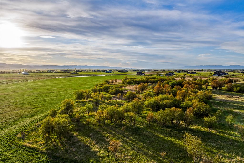 465 Farm Road, Kalispell, MT 59901 photo 52