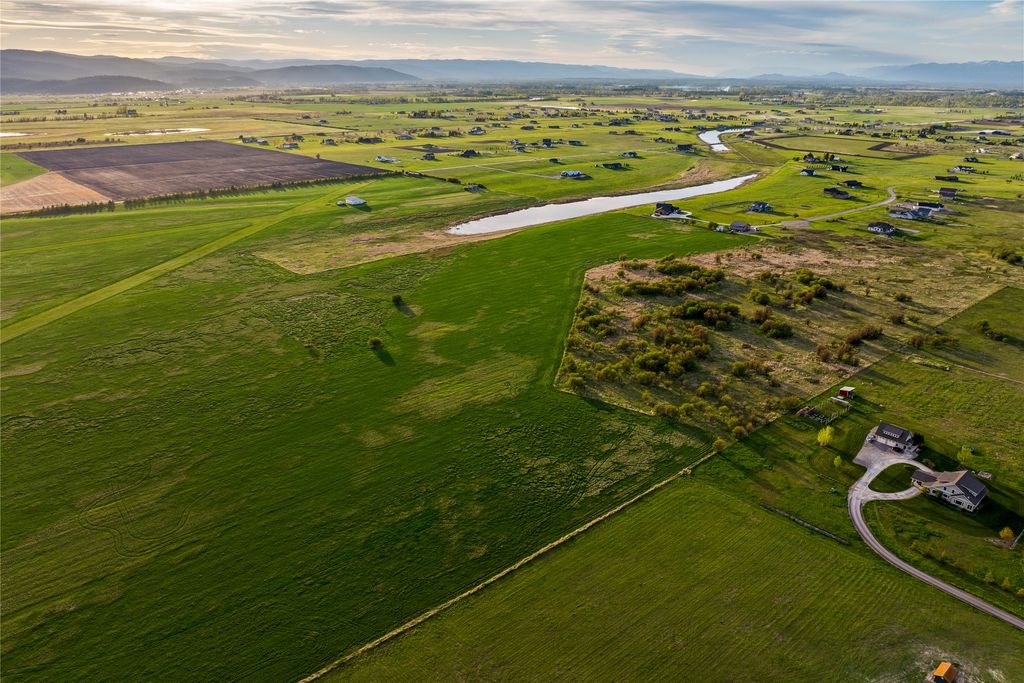 465 Farm Road, Kalispell, MT 59901 photo 57