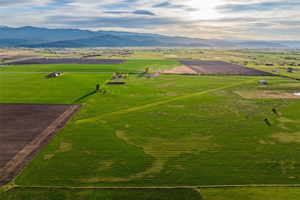 465 Farm Road, Kalispell, MT 59901 photo 9