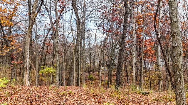 5101 Garden Gateway Road, Valparaiso, IN 46383