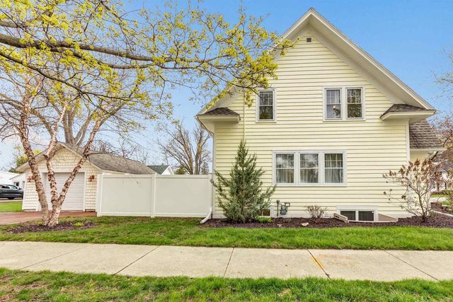 801 LAWTON PLACE, De Pere, WI 54115