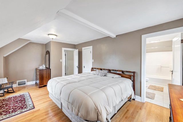 801 LAWTON PLACE, De Pere, WI 54115