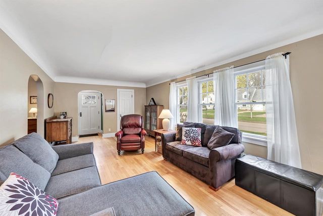 801 LAWTON PLACE, De Pere, WI 54115