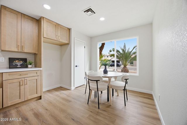 3170 W BAYLOR Lane, Chandler, AZ 85226