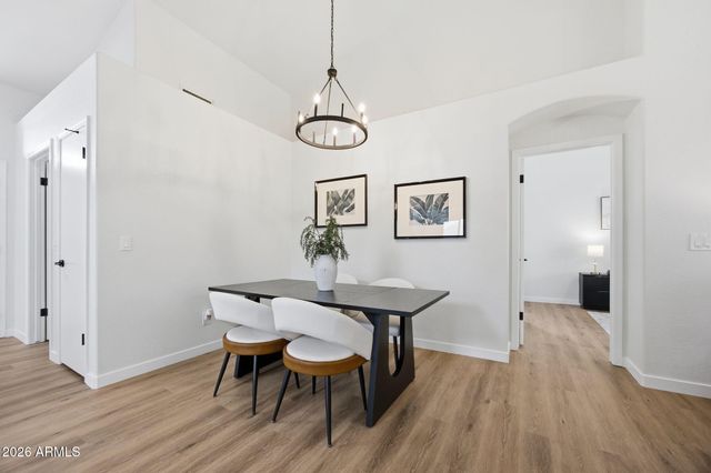 3170 W BAYLOR Lane, Chandler, AZ 85226