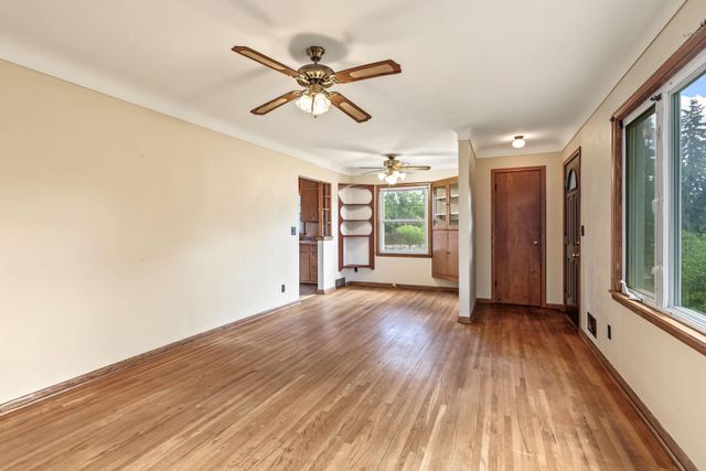 3004 Bellaire Avenue, Maplewood, MN 55109