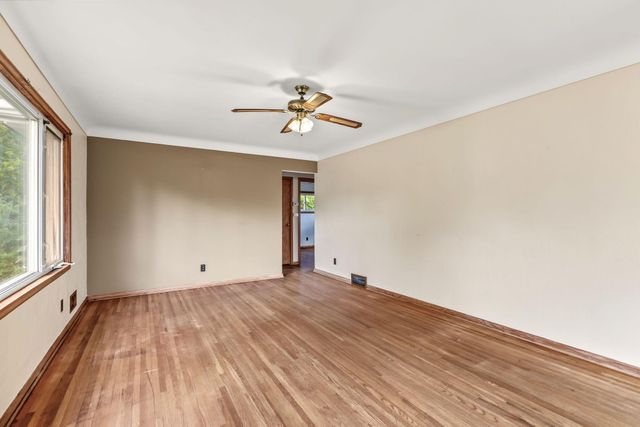 3004 Bellaire Avenue, Maplewood, MN 55109