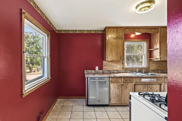 3004 Bellaire Avenue, Maplewood, MN 55109