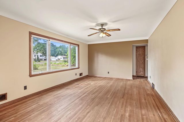 3004 Bellaire Avenue, Maplewood, MN 55109