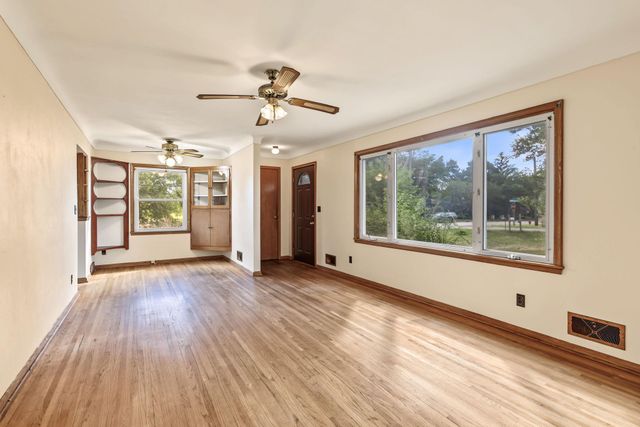 3004 Bellaire Avenue, Maplewood, MN 55109