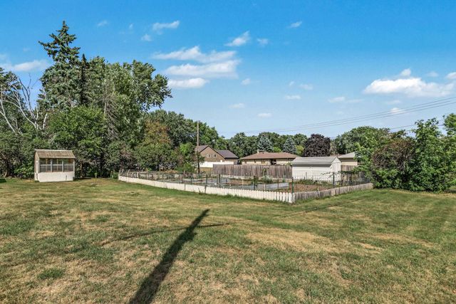 3004 Bellaire Avenue, Maplewood, MN 55109
