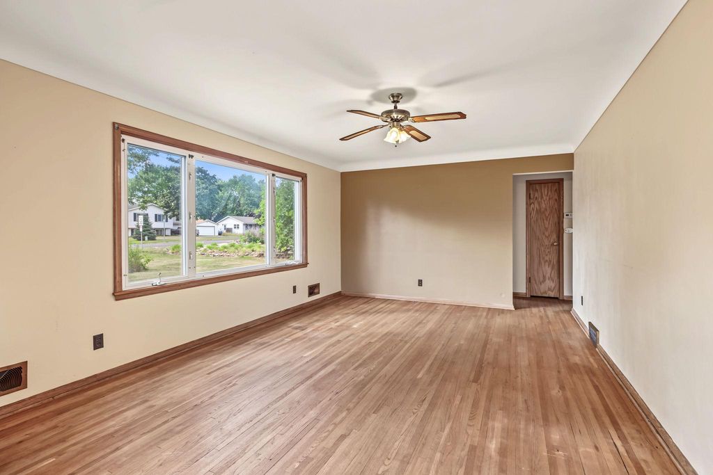 3004 Bellaire Avenue, Maplewood, MN 55109 — photo 2