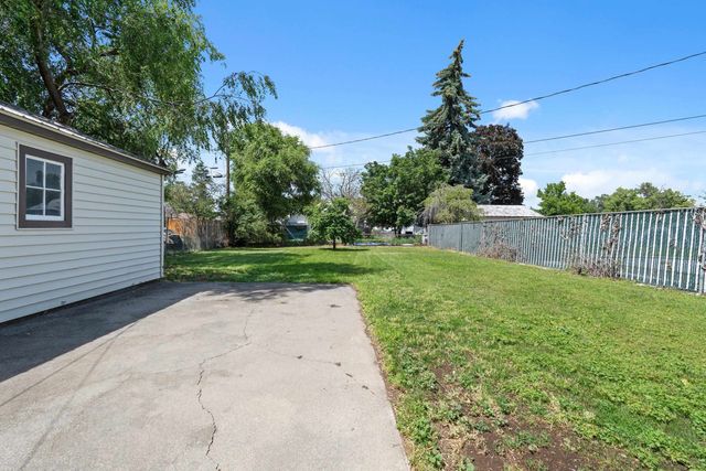 1743 N Altamont St, Spokane, WA 99207