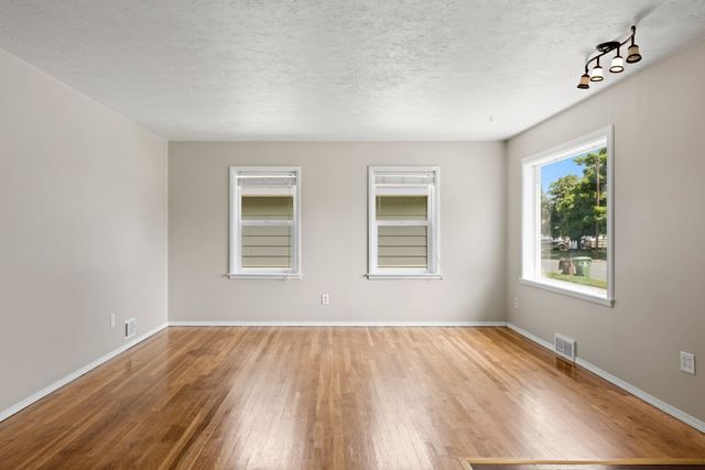 1743 N Altamont St, Spokane, WA 99207