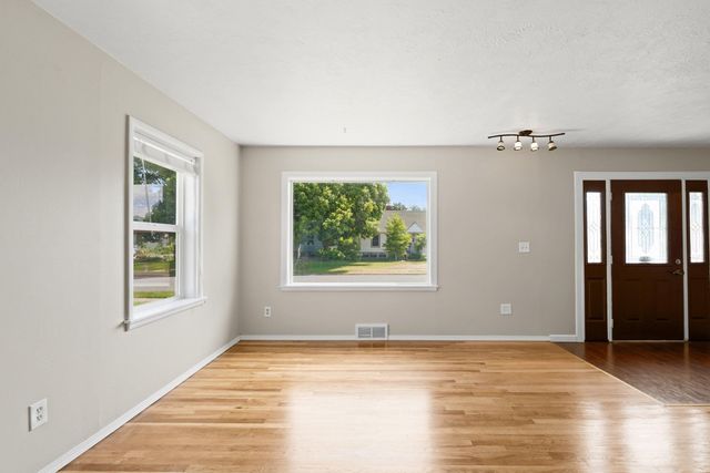 1743 N Altamont St, Spokane, WA 99207