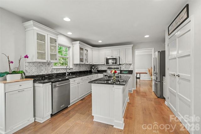 9209 Morgan Glenn Drive, Mint Hill, NC 28227
