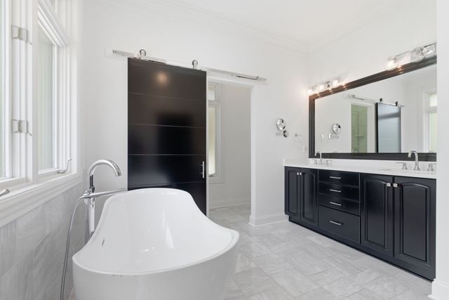 108 High Estes, Nashville, TN 37215