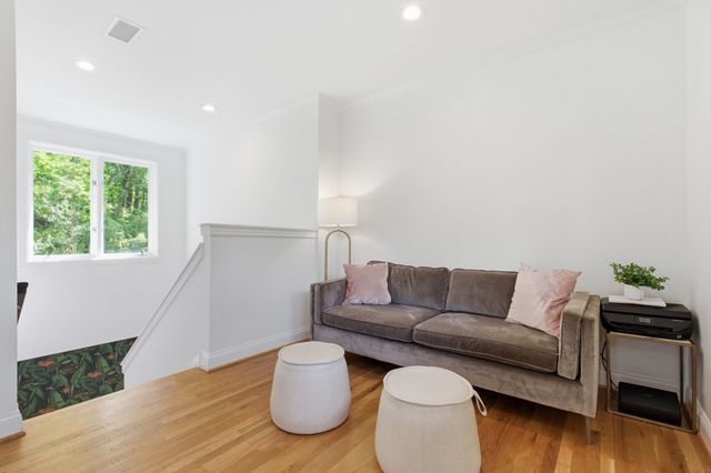 108 High Estes, Nashville, TN 37215