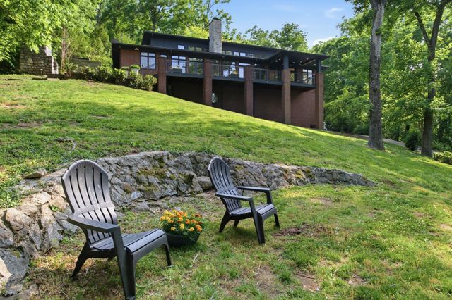 108 High Estes, Nashville, TN 37215