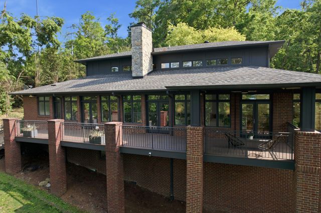 108 High Estes, Nashville, TN 37215