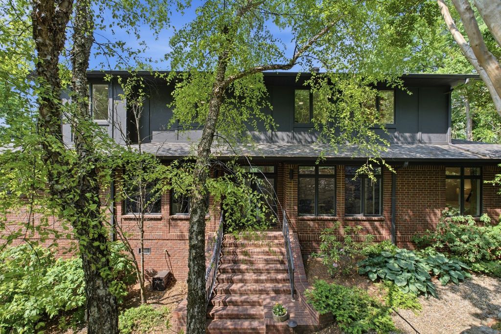 108 High Estes, Nashville, TN 37215