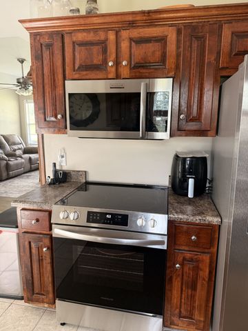163 Michael Dr, Leoma, TN 38468