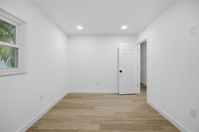 5207 W CLEVELAND STREET, Tampa, FL 33609