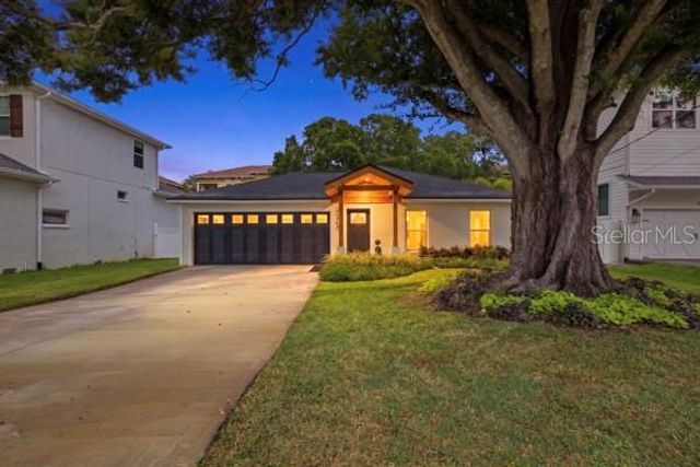 5207 W CLEVELAND STREET, Tampa, FL 33609