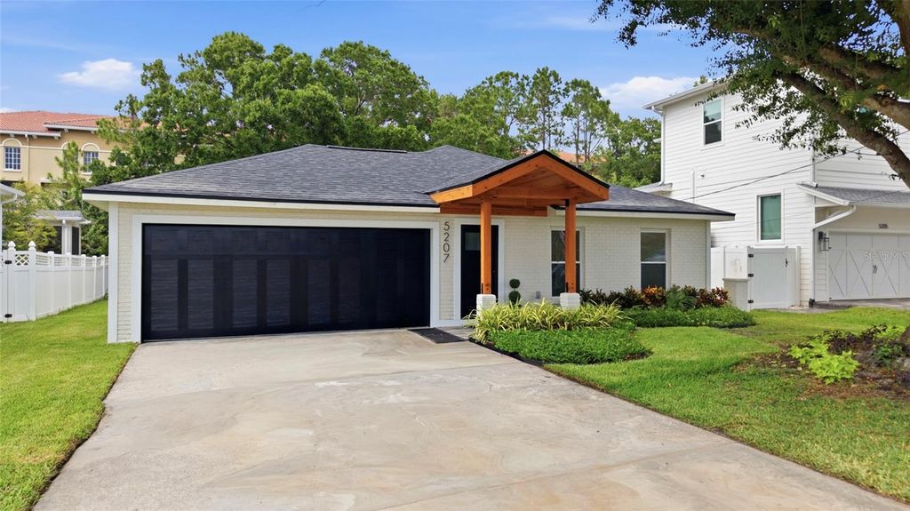 5207 W CLEVELAND STREET, Tampa, FL 33609