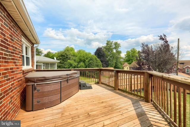 1312 BONNEVIEW RD, York, PA 17406