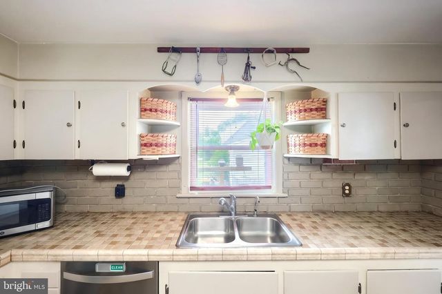 1312 BONNEVIEW RD, York, PA 17406