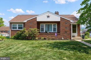 1312 BONNEVIEW RD, York, PA 17406