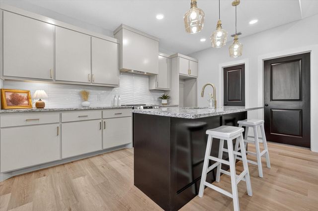 1415 Farmhouse Avenue, Wolfforth, TX 79382