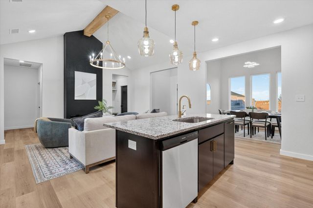 1415 Farmhouse Avenue, Wolfforth, TX 79382