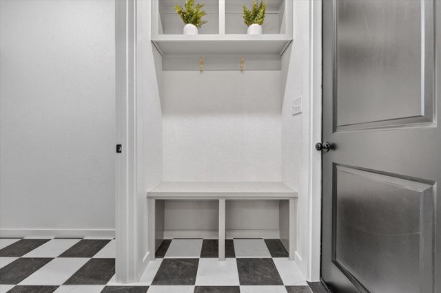 1415 Farmhouse Avenue, Wolfforth, TX 79382