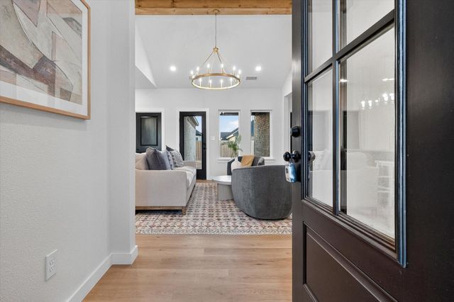 1415 Farmhouse Avenue, Wolfforth, TX 79382