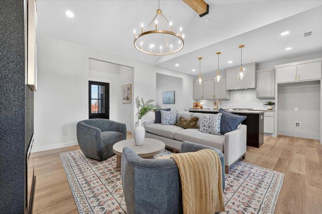 1415 Farmhouse Avenue, Wolfforth, TX 79382