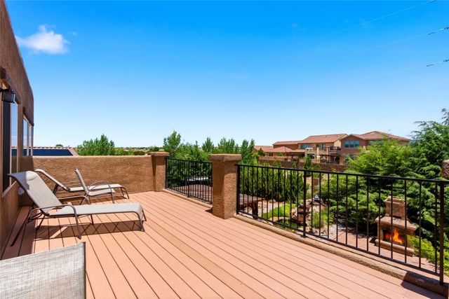 4703 Hojas Verdes, Santa Fe, NM 87507