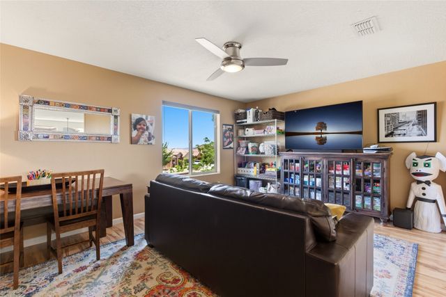 4703 Hojas Verdes, Santa Fe, NM 87507