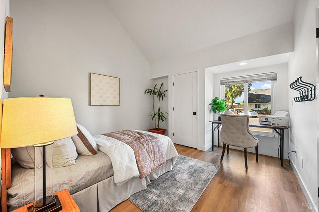 855 Garden Ct, Petaluma, CA 94954