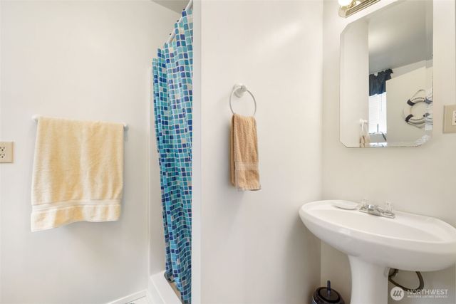 2241 E Timberlake Drive W, Shelton, WA 98584