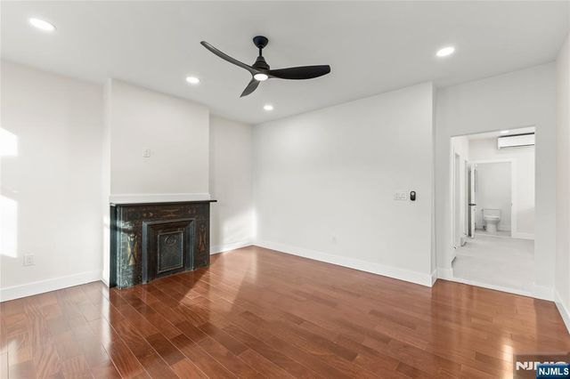 633 Lafayette Avenue, Hawthorne, NJ 07506