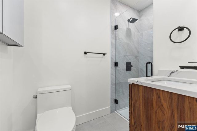 633 Lafayette Avenue, Hawthorne, NJ 07506
