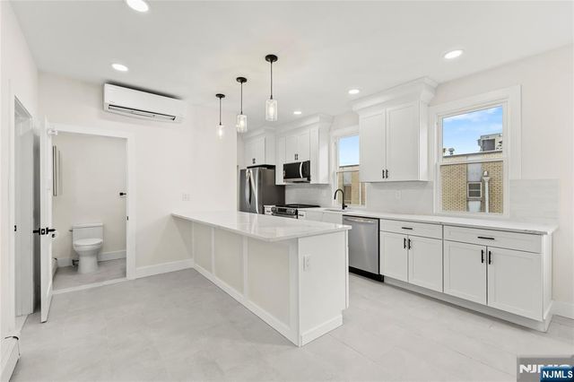 633 Lafayette Avenue, Hawthorne, NJ 07506