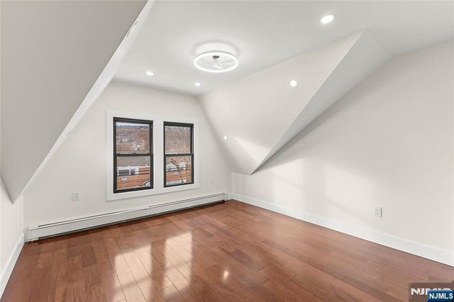 633 Lafayette Avenue, Hawthorne, NJ 07506