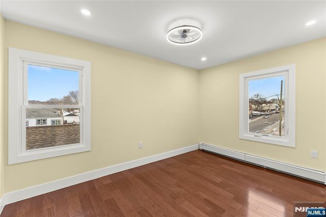 633 Lafayette Avenue, Hawthorne, NJ 07506